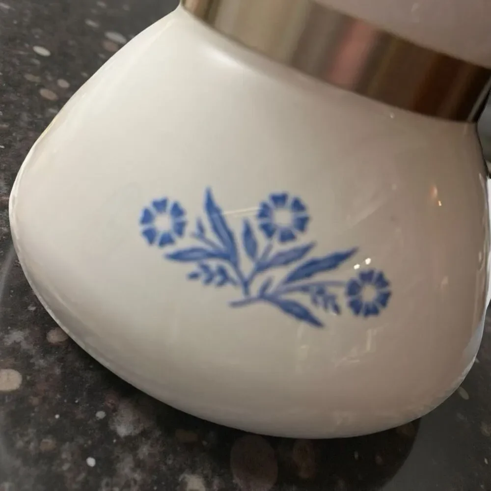 Vintage Corning Ware Blue Cornflower 6 Cup Tea Pot With P-104 Backstamp